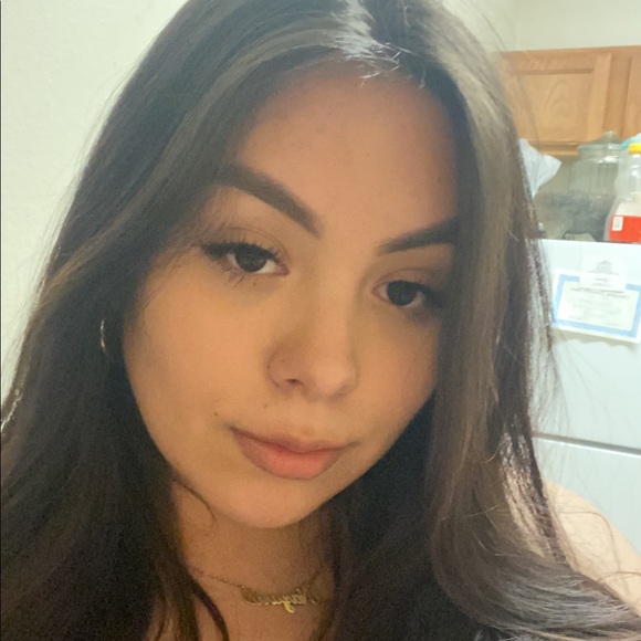 Meet your Posher, Jessica - Picture 1 of 1